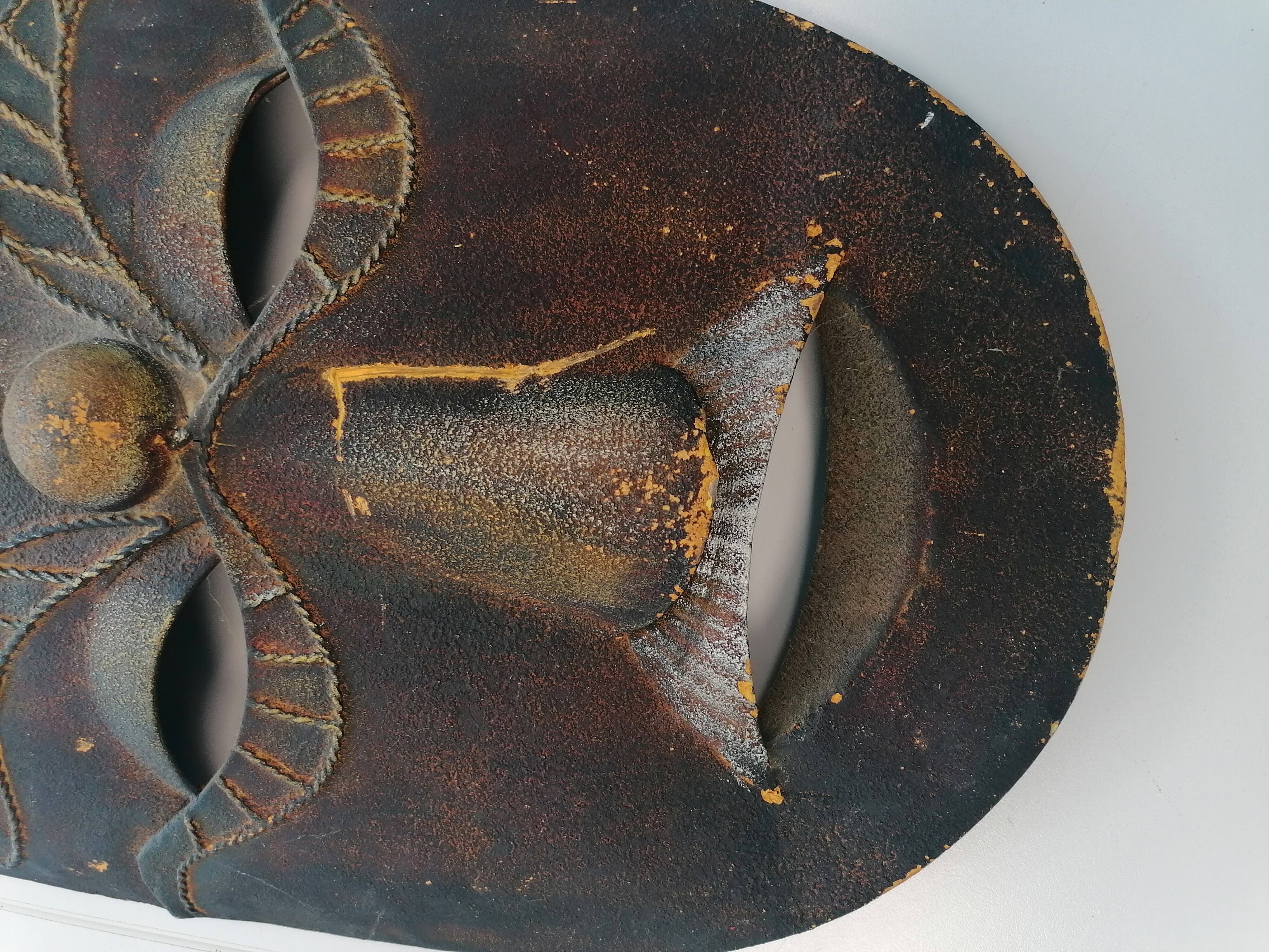 Decorative sculpted metal wall mask – 70 cm × 33 cm