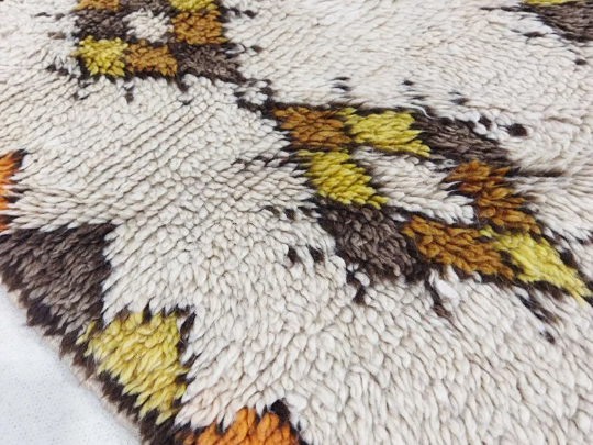 Moroccan carpet 137x92cm