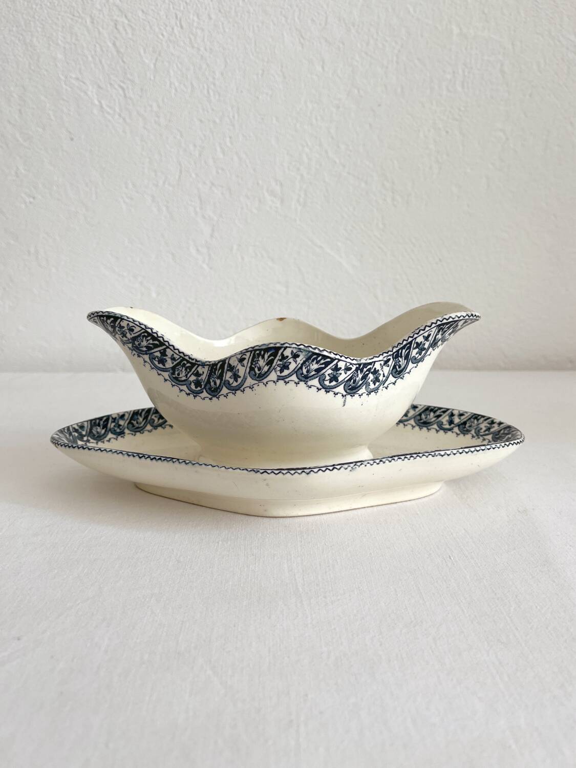 Ironstone gravy boat "Henri II" Salins earthenware