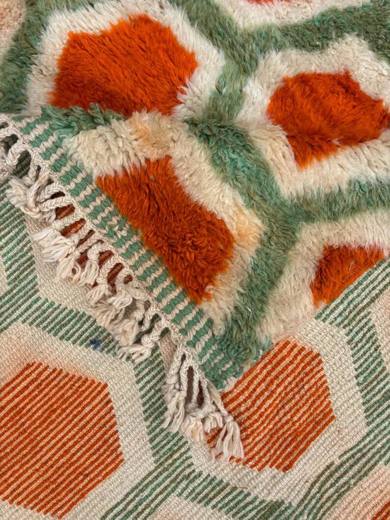 Vintage Moroccan Berber rug Beni M'rirt retro decoration