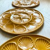 Ceramic oyster dishes