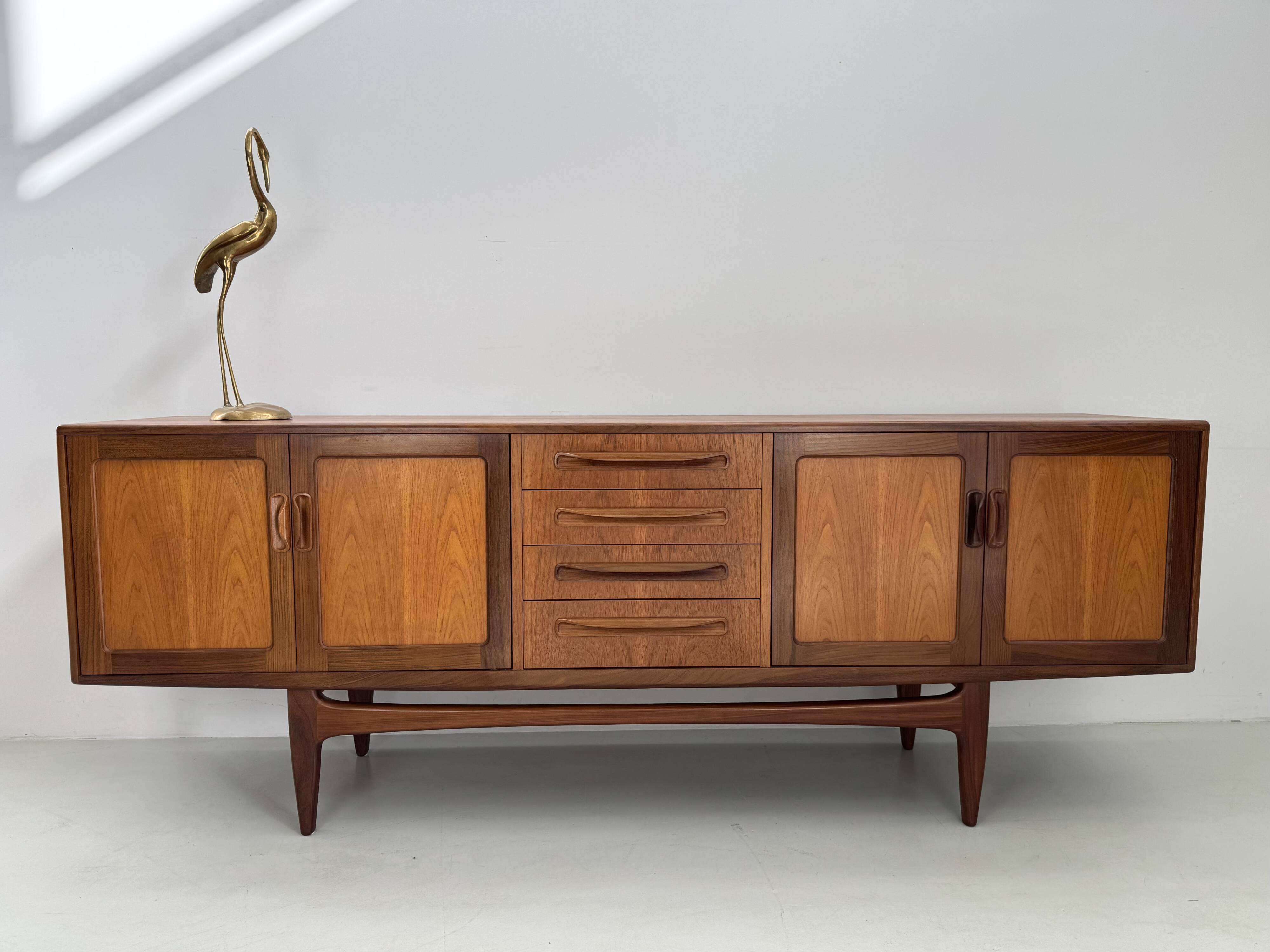 Vintage "Fresco" sideboard by G-Plan design V.Wilkins from the 1960s.