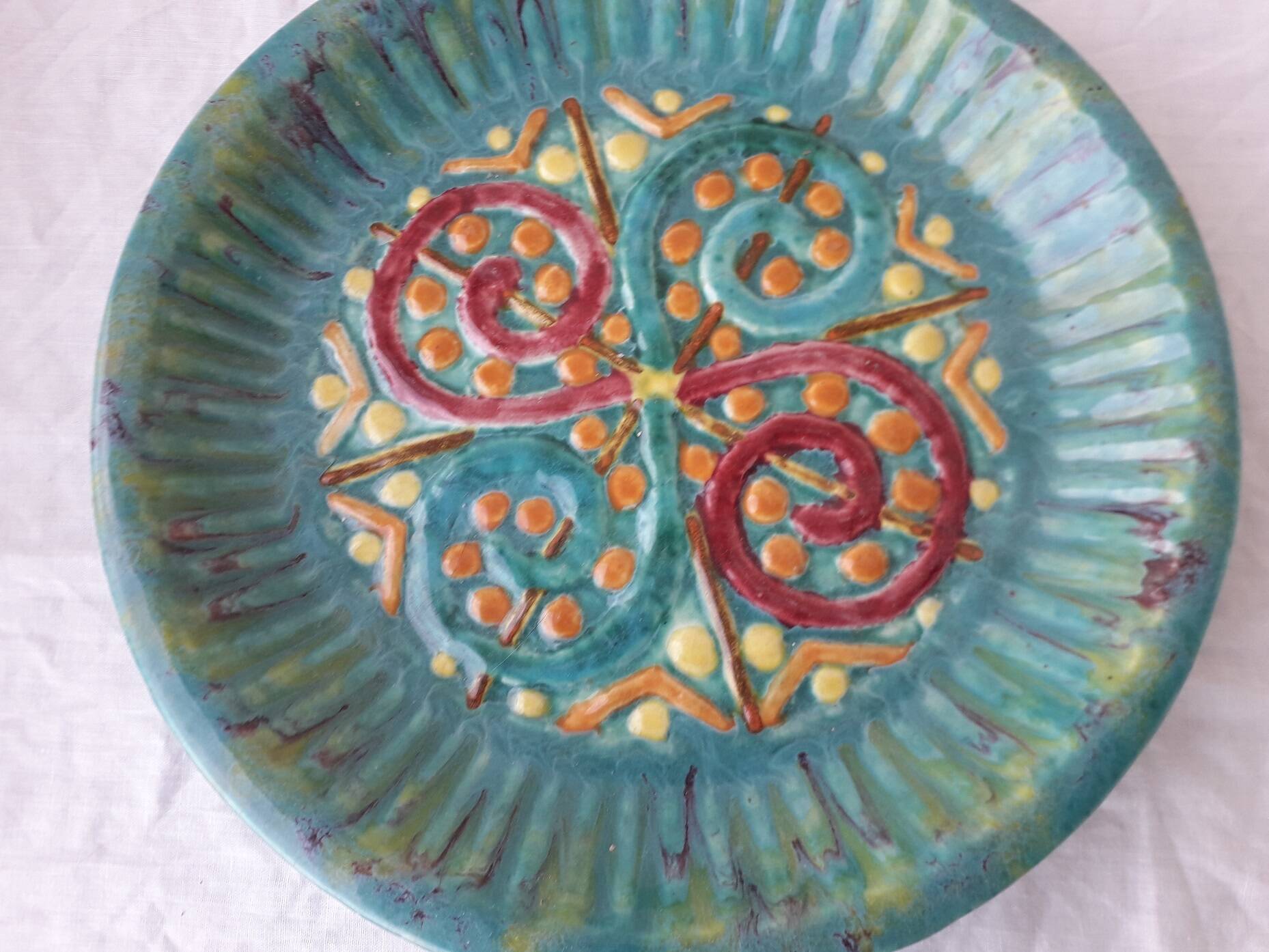 Quimper slipware plate