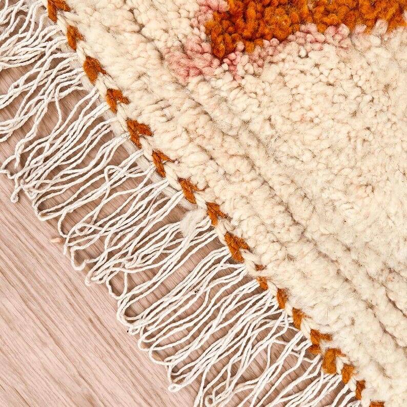 Handmade traditional Beni Ourain Berber rug, size 140 x 260 cm.