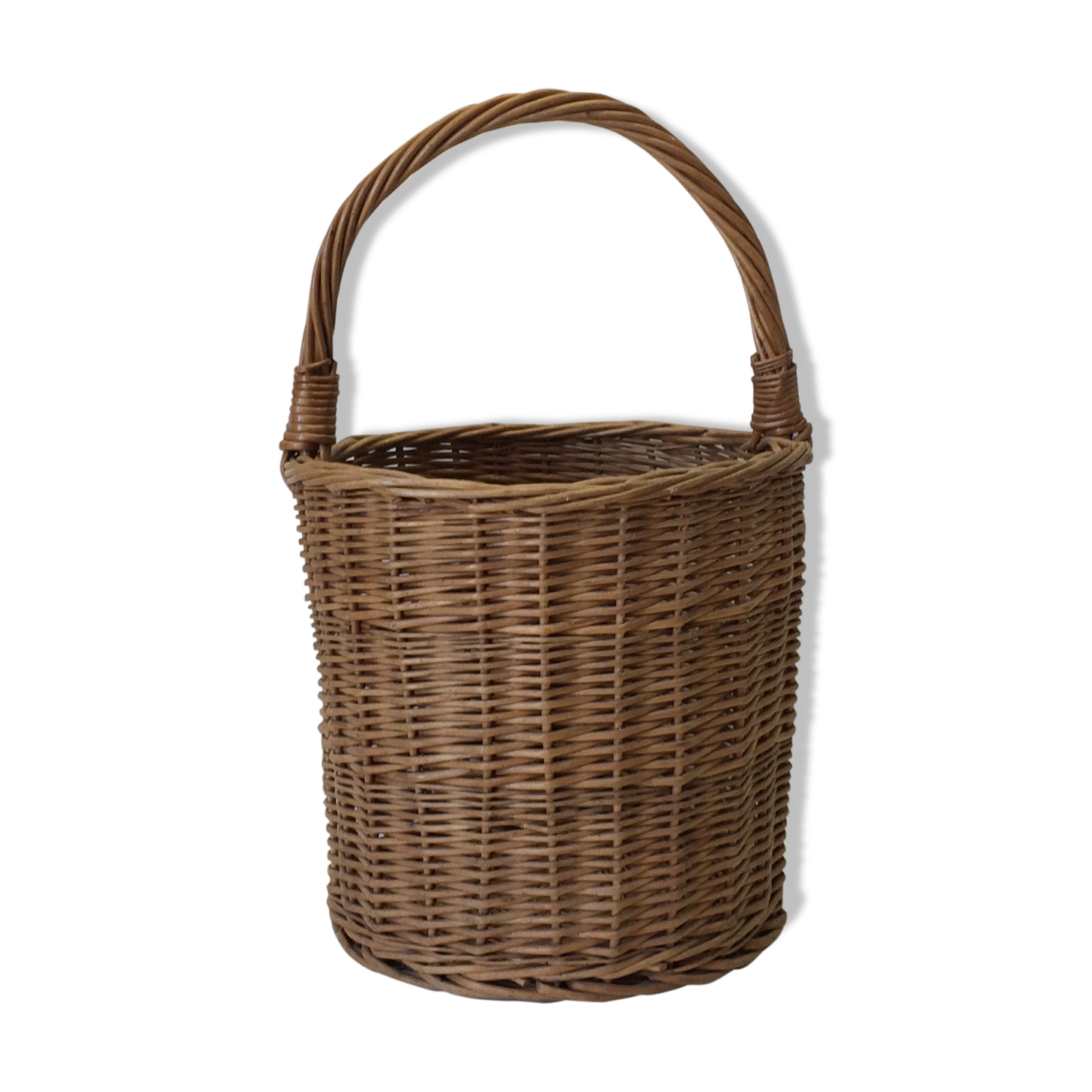 Wicker basket one handle