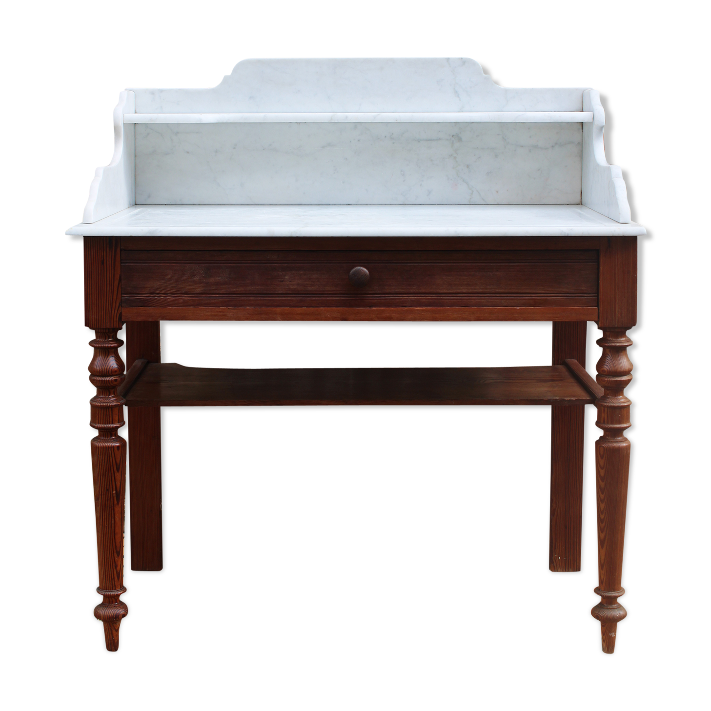 Hairdresser in pitchpin and marble