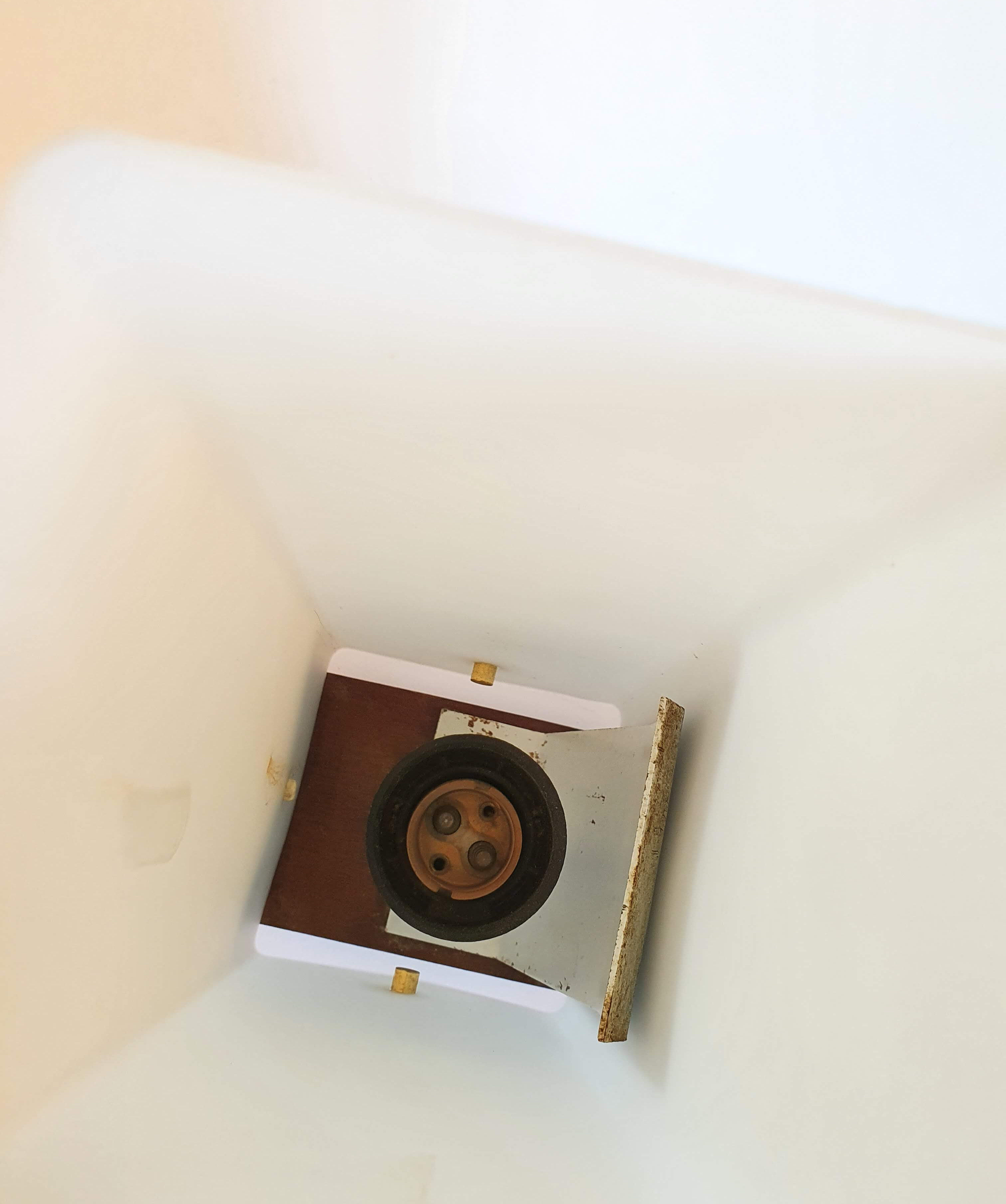 Scandinavian design wall lamp