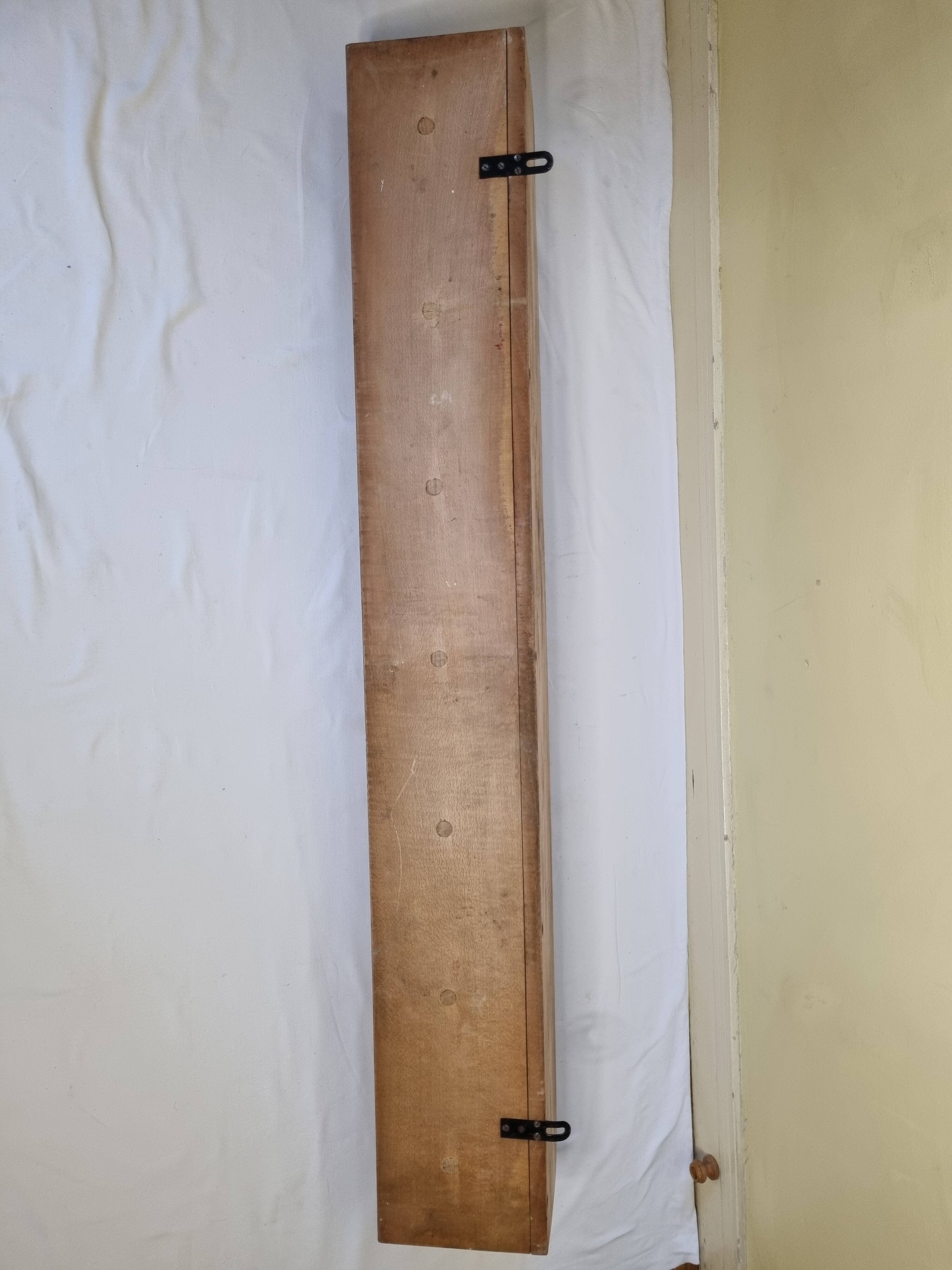 Wall-mounted coat rack, alpine design