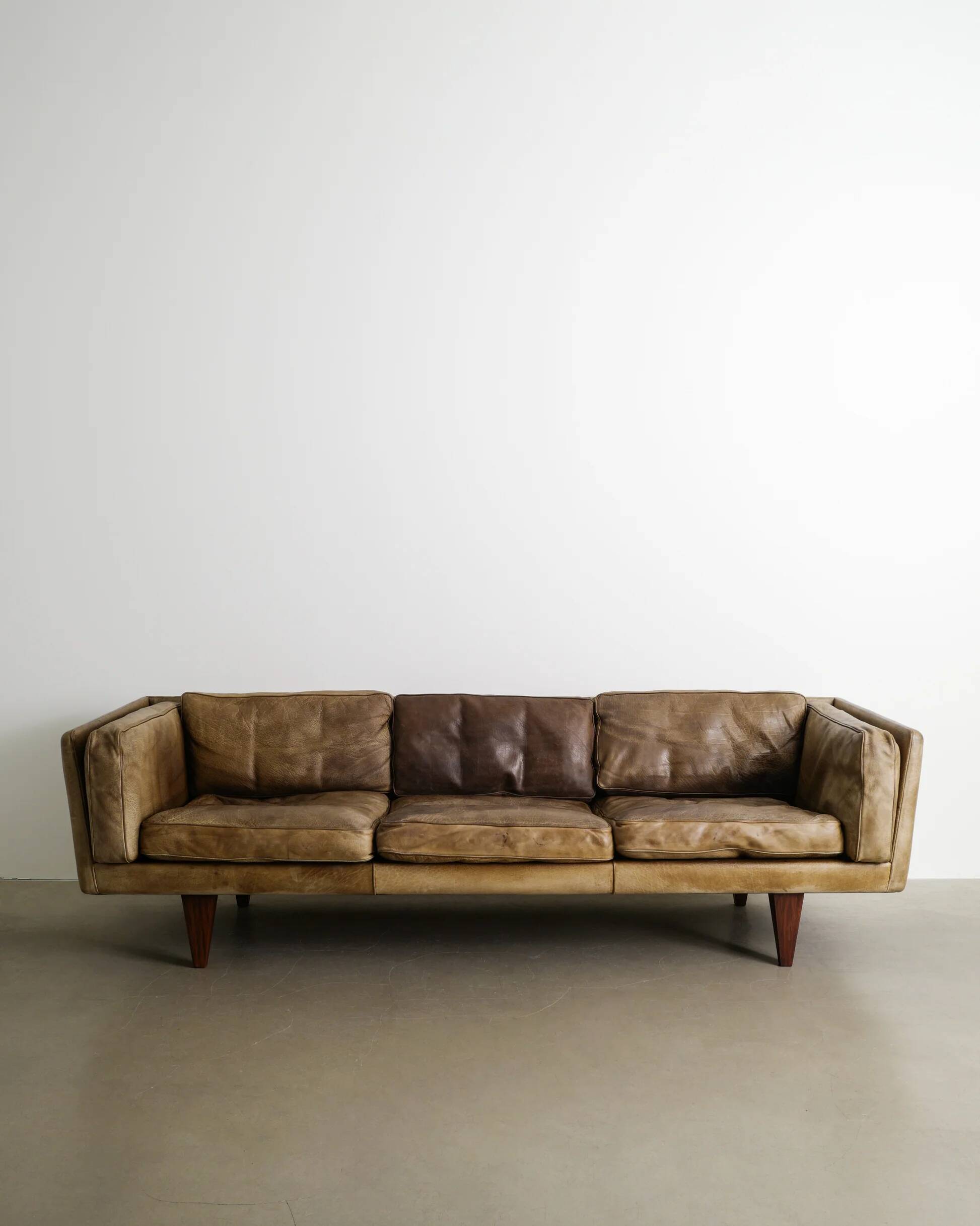 Danish Mid Century Three Seater Brown Sofa "V11" by Illum Wikkelsø, 1960s