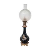 Lampe a pétrole Ancienne.