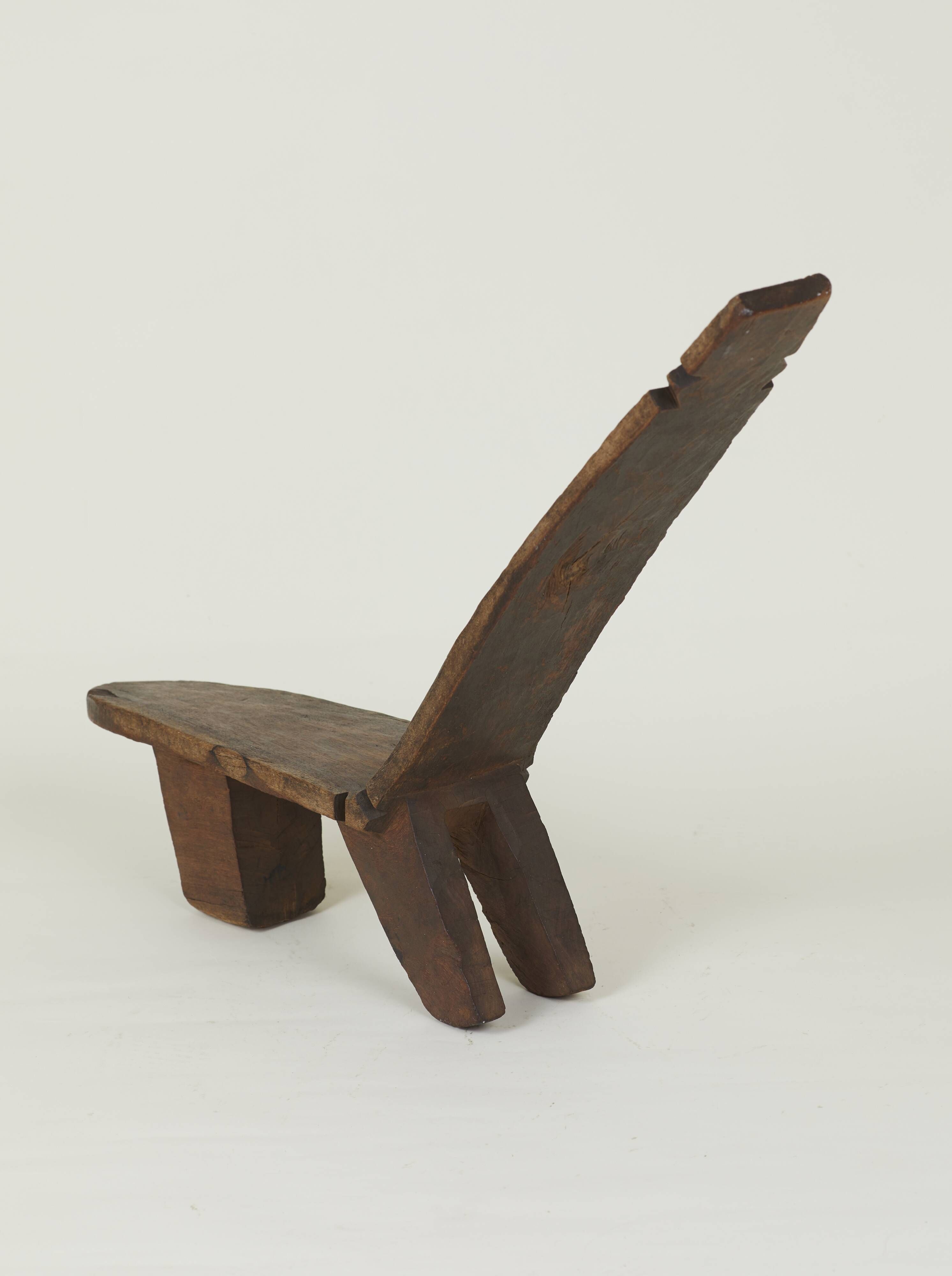 Vintage West African monoxyl wooden chair Lobi / Stargazer Circa 1950