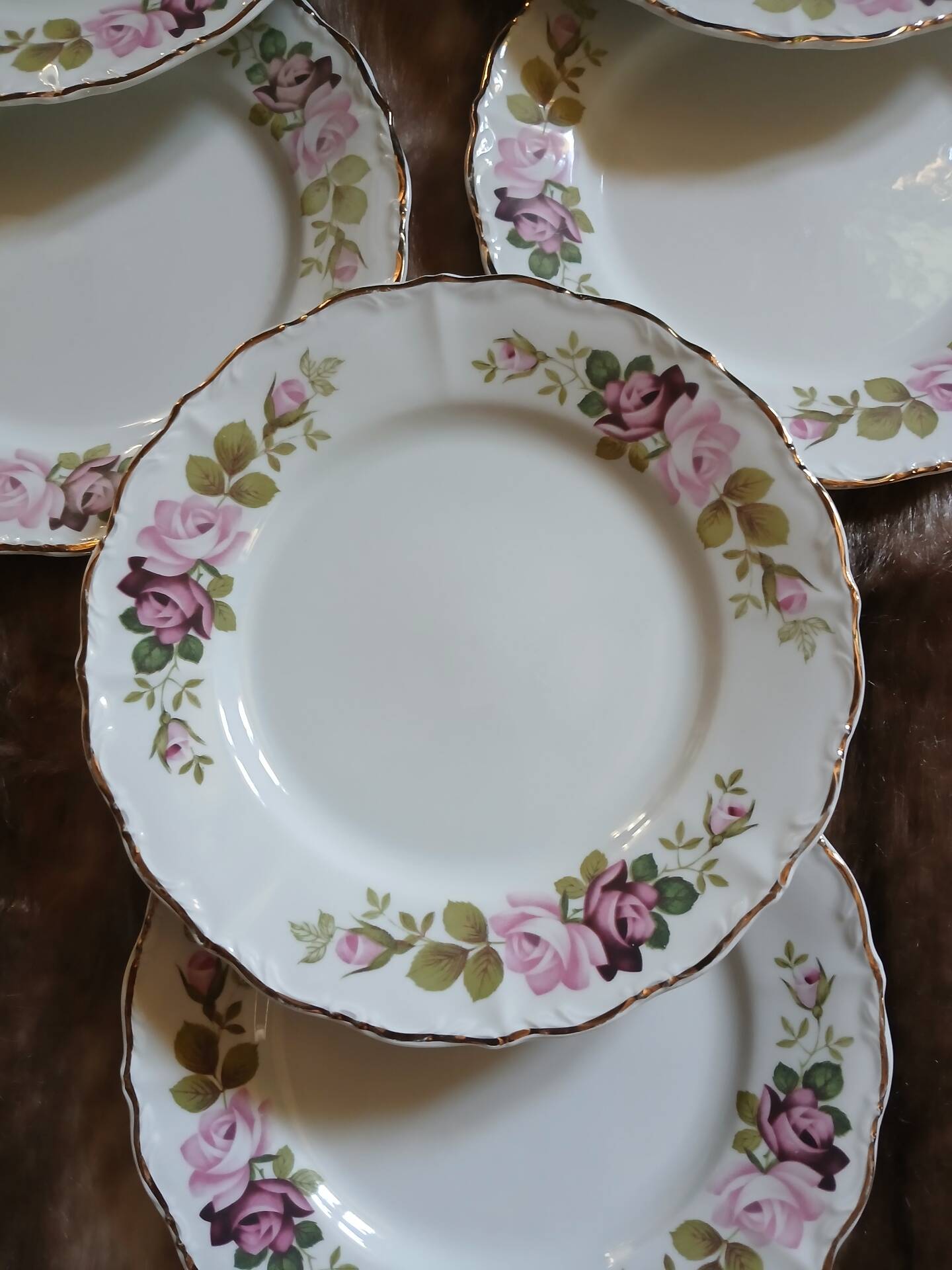 21 mismatched vintage dessert plates