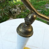 Articulated desk lamp
