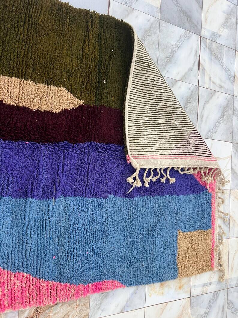 Handcrafted Berber rug in pure wool, size 150 x 260 cm