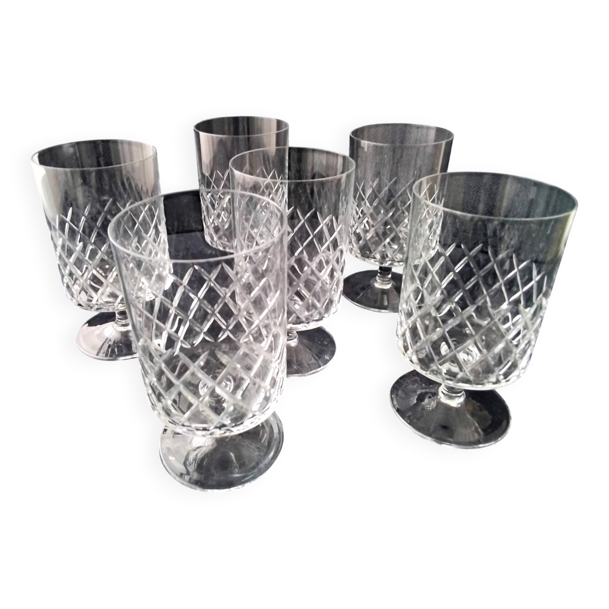 6 Verres à eau ou grands verres à vin Cristallin  Décor croisillons