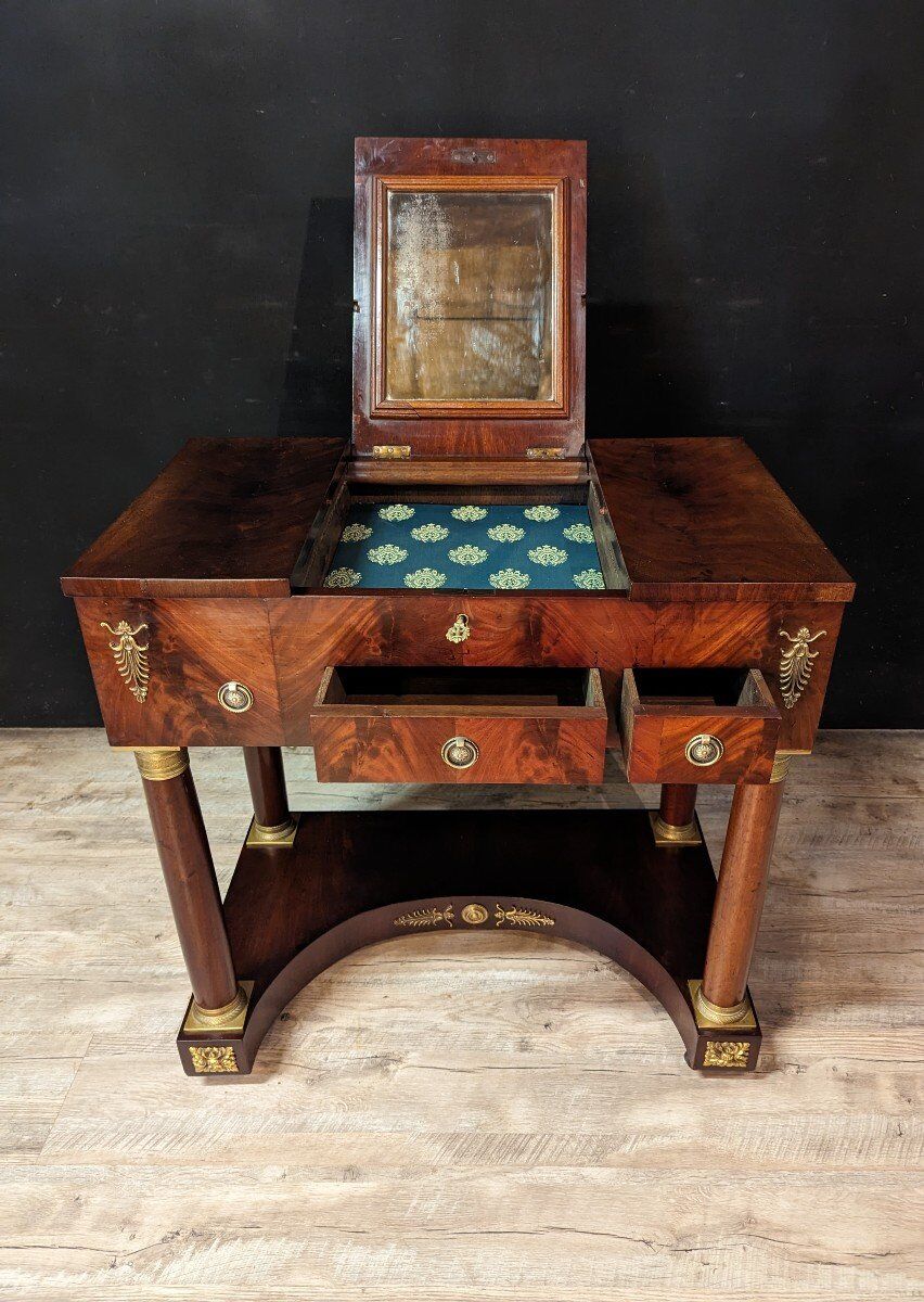 Empire Mahogany period powder