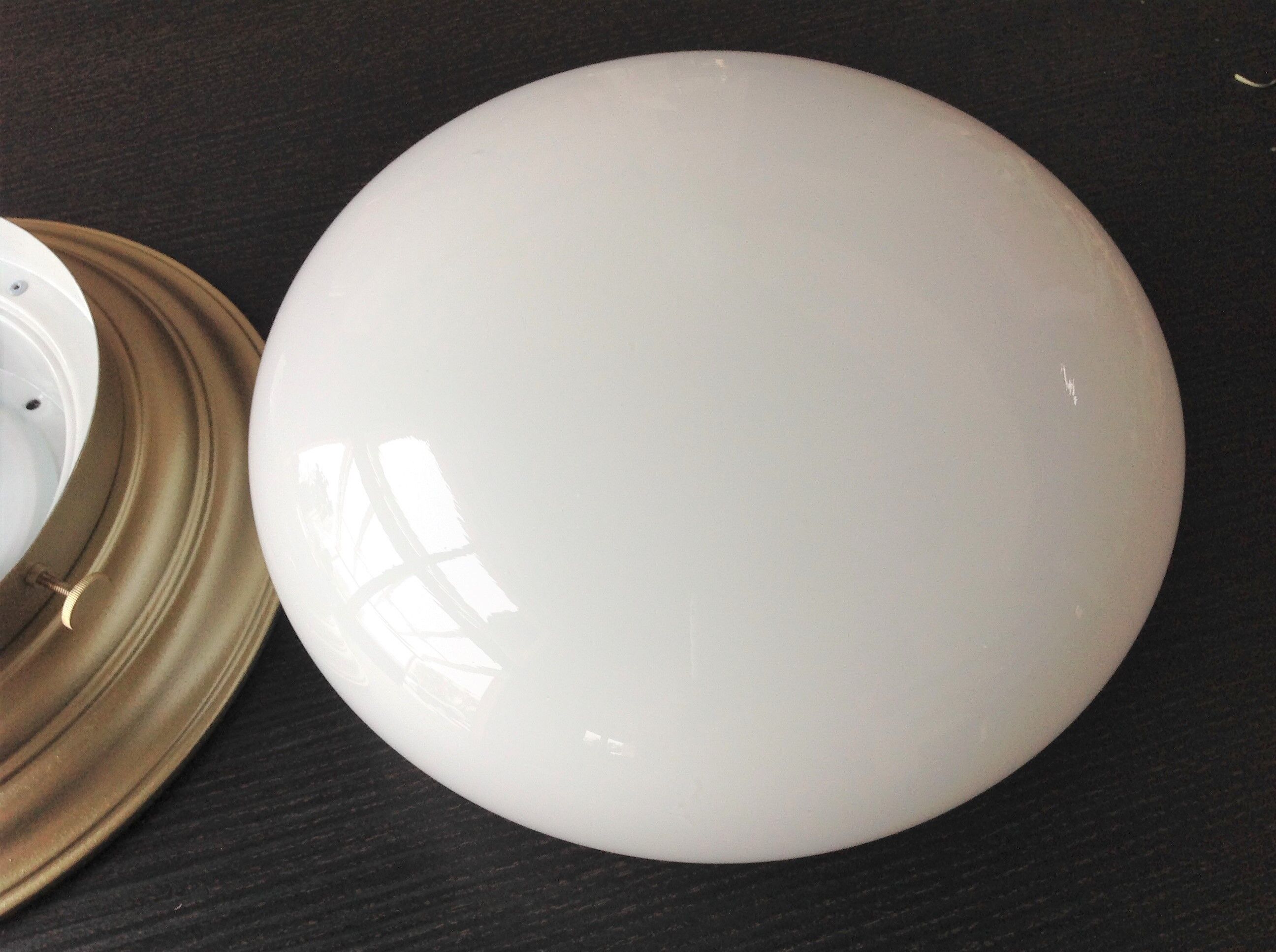 Ceiling lamp globe in white opaline and gold metal art deco style