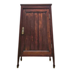 armoire à liqueurs des