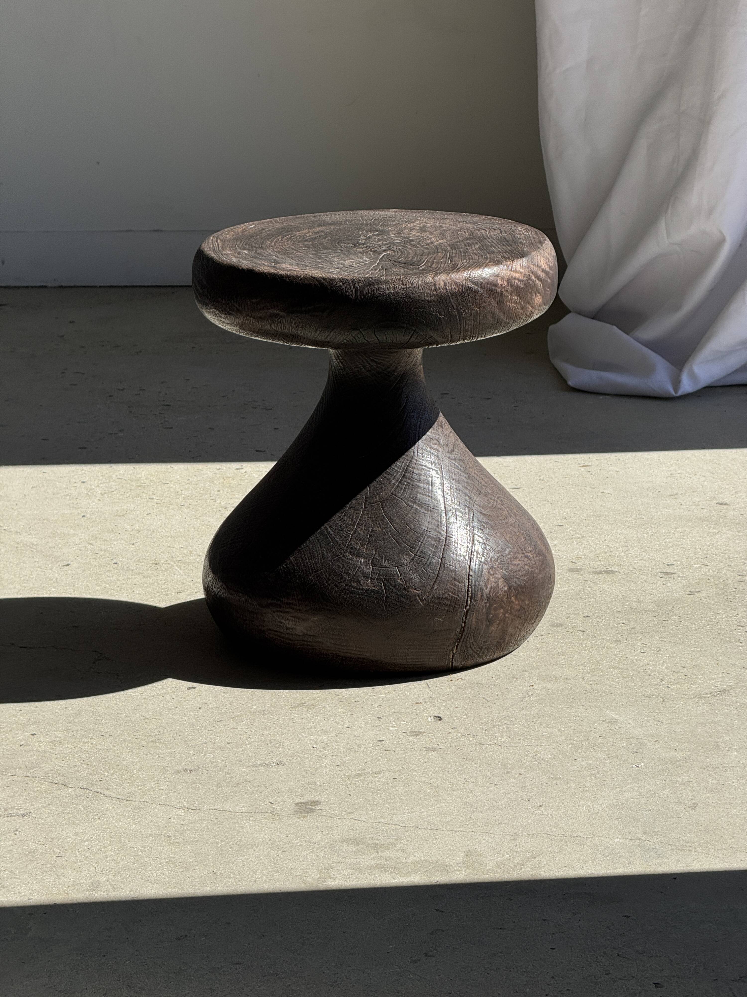 Pawn Brown - Stool, side table in the shape of a brown pawn.