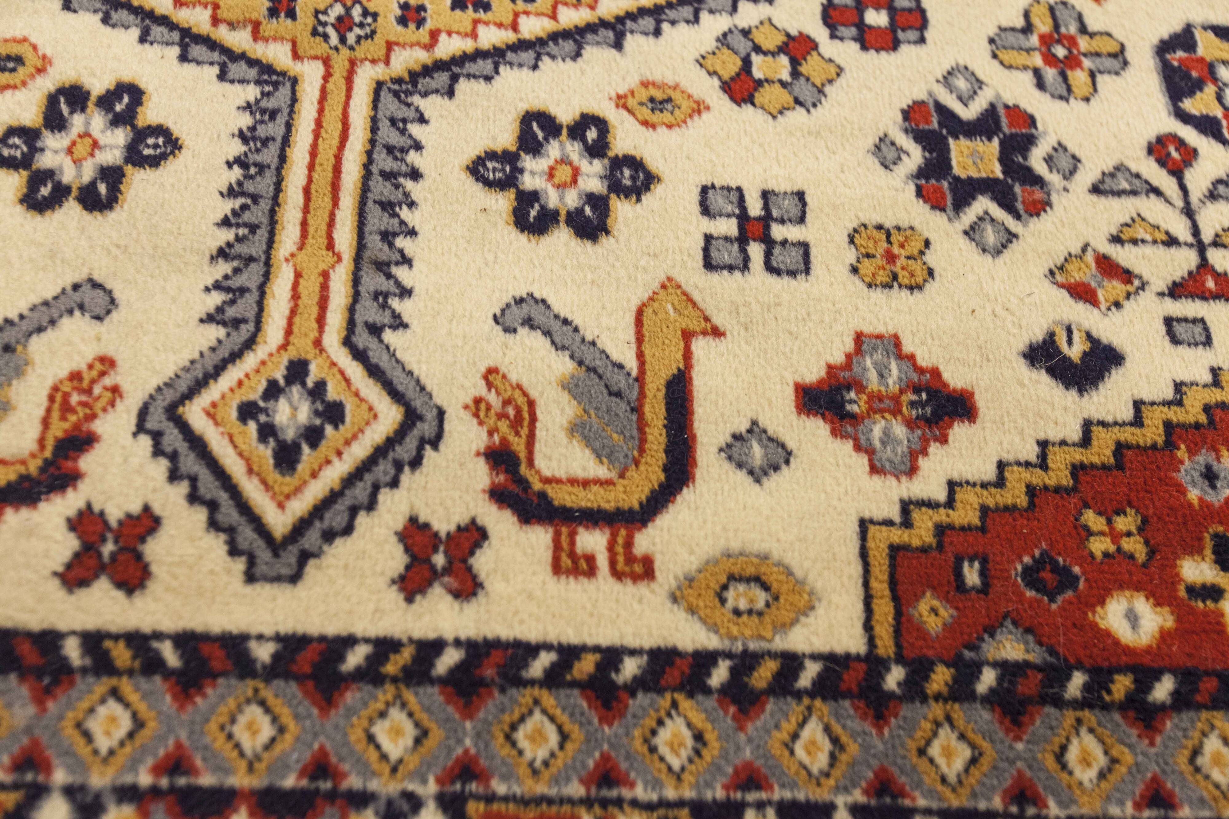 Apollo brand Persian rug, 100% virgin wool, Eulan Bayer Germany