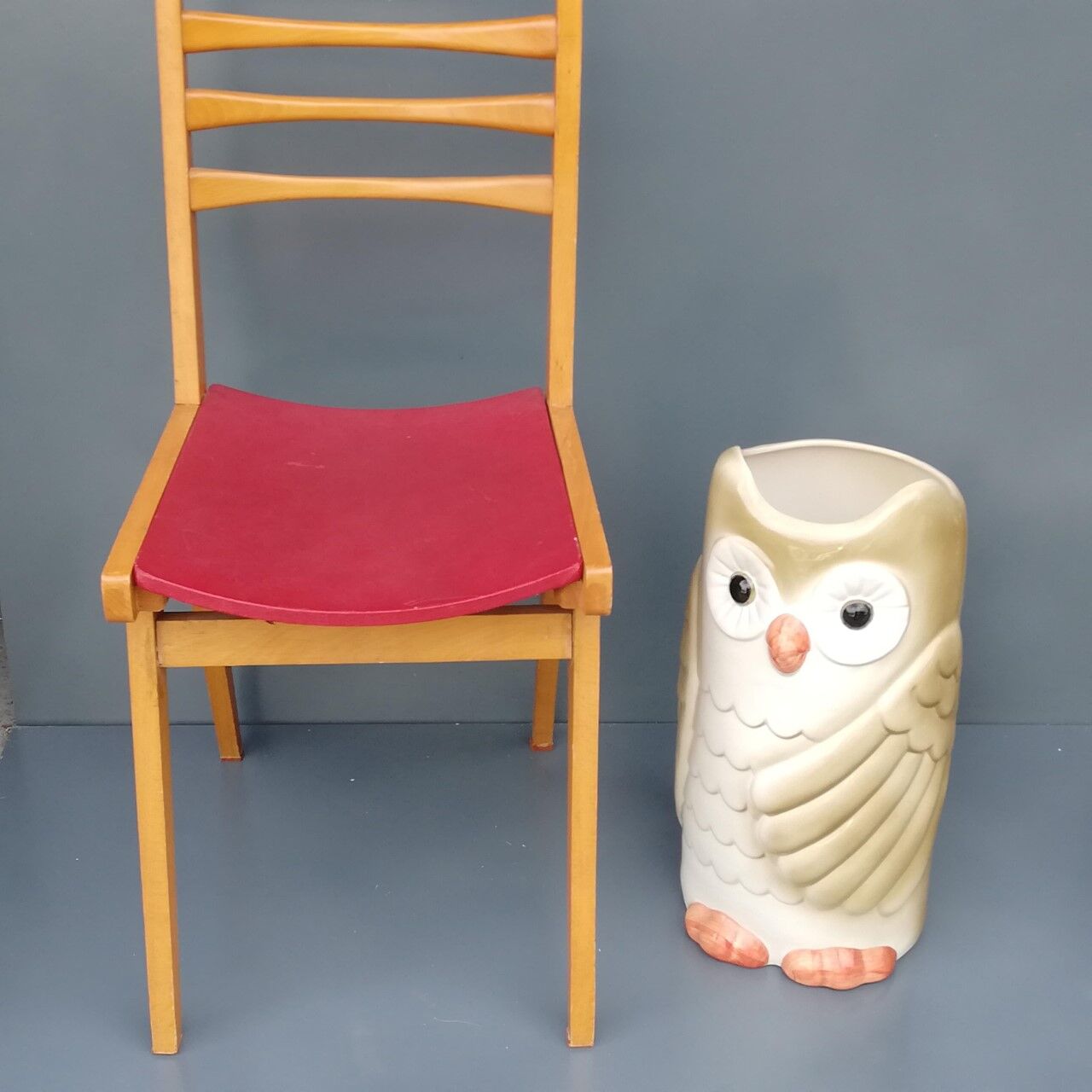 Vintage owl ceramic umbrella door