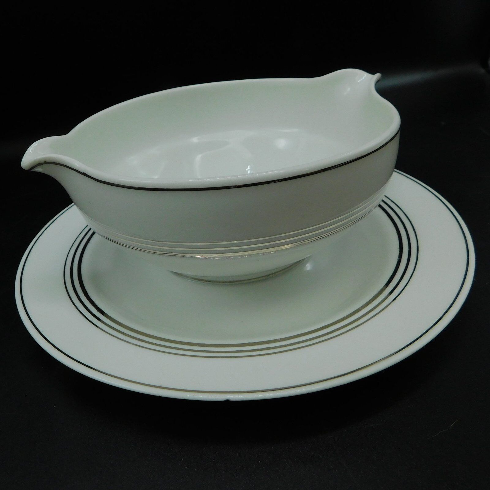 Saucière Charles Ahrenfeldt art deco - white and silver