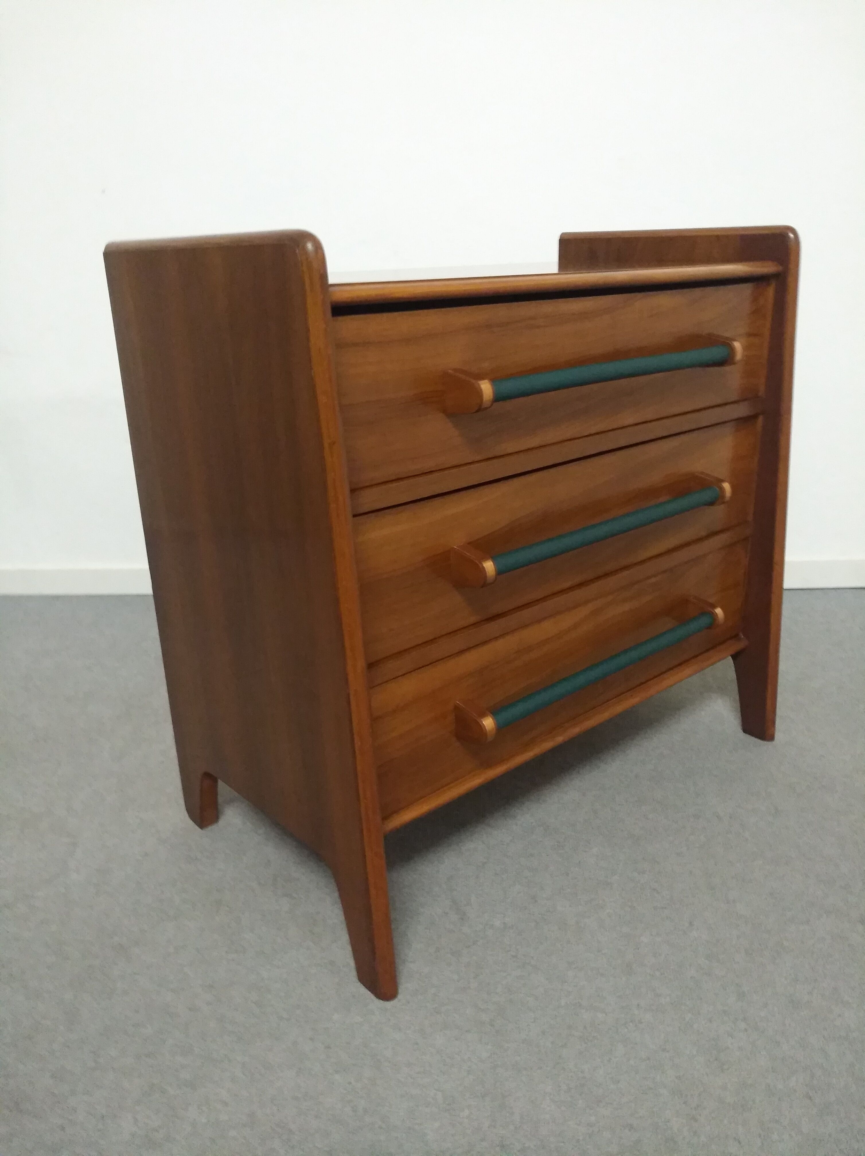 Vintage dresser 1950