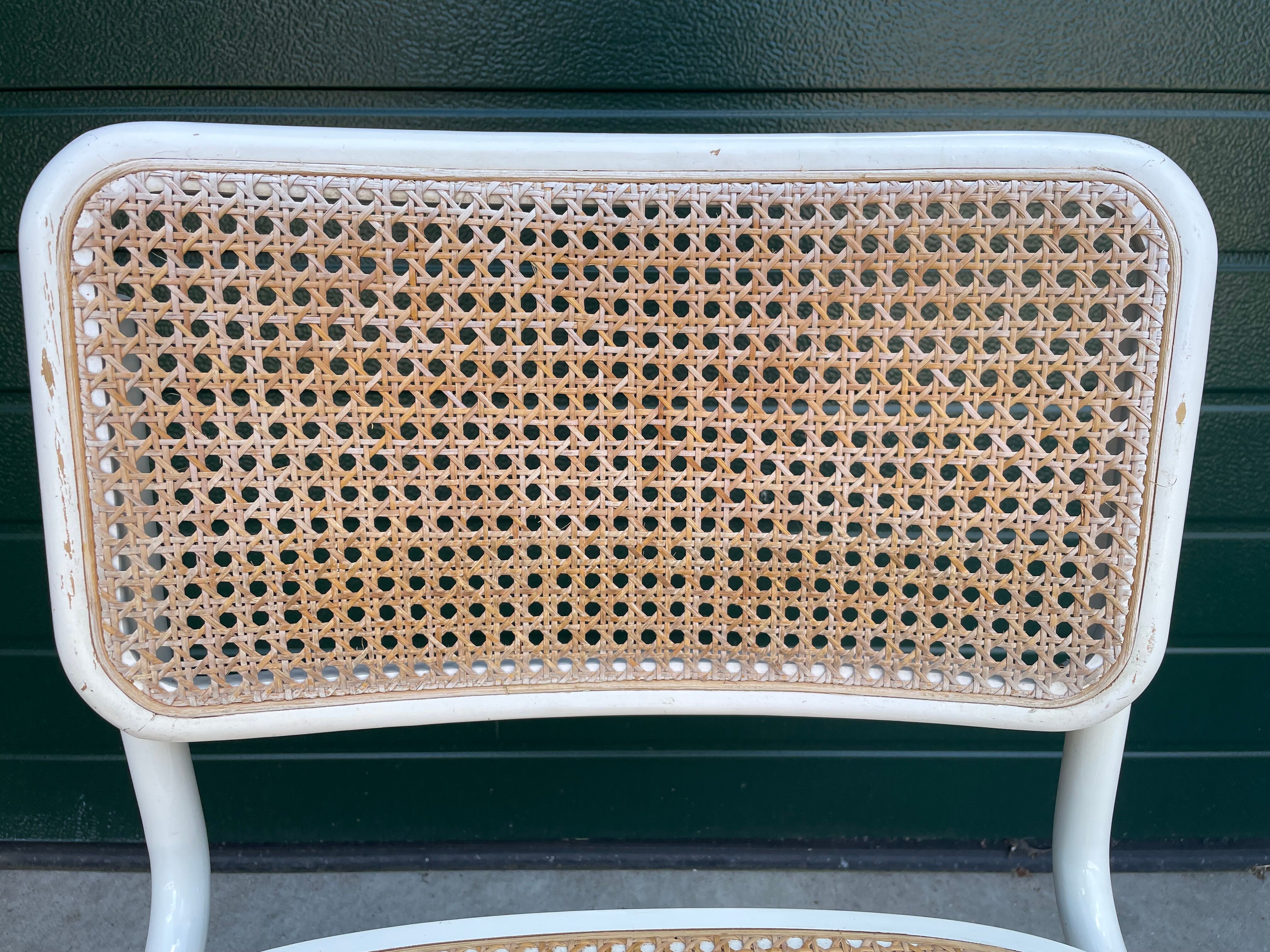 Set of 4 Cesca b32 model chairs in white by Marcel Breuer