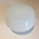 Vintage wall lamp or ceiling lamp in white porcelain and opaline glass