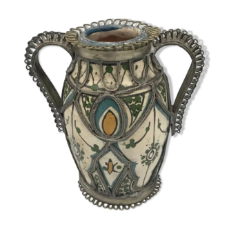 Vase ancienne poterie de safi en peinture polychrome et décor sculpture métal 14 cm