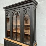 Early twentieth century oak bookcase