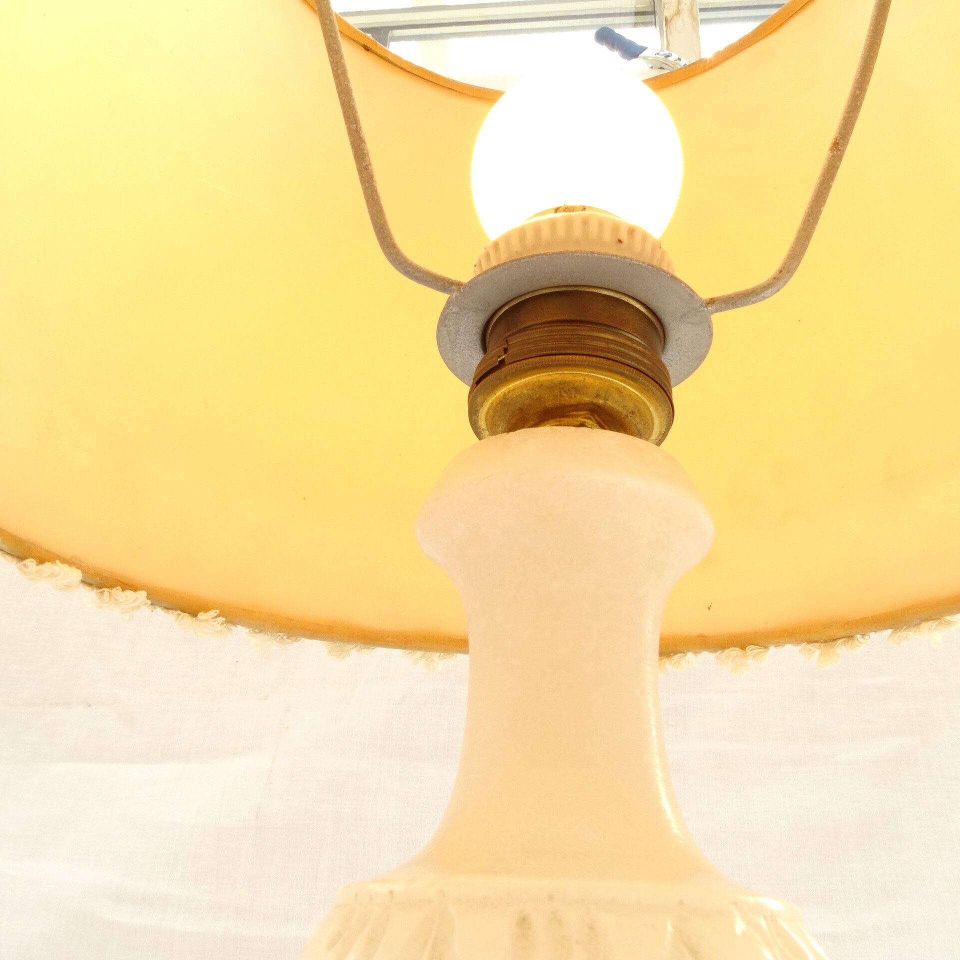 Pair of lamps  feet in white marble