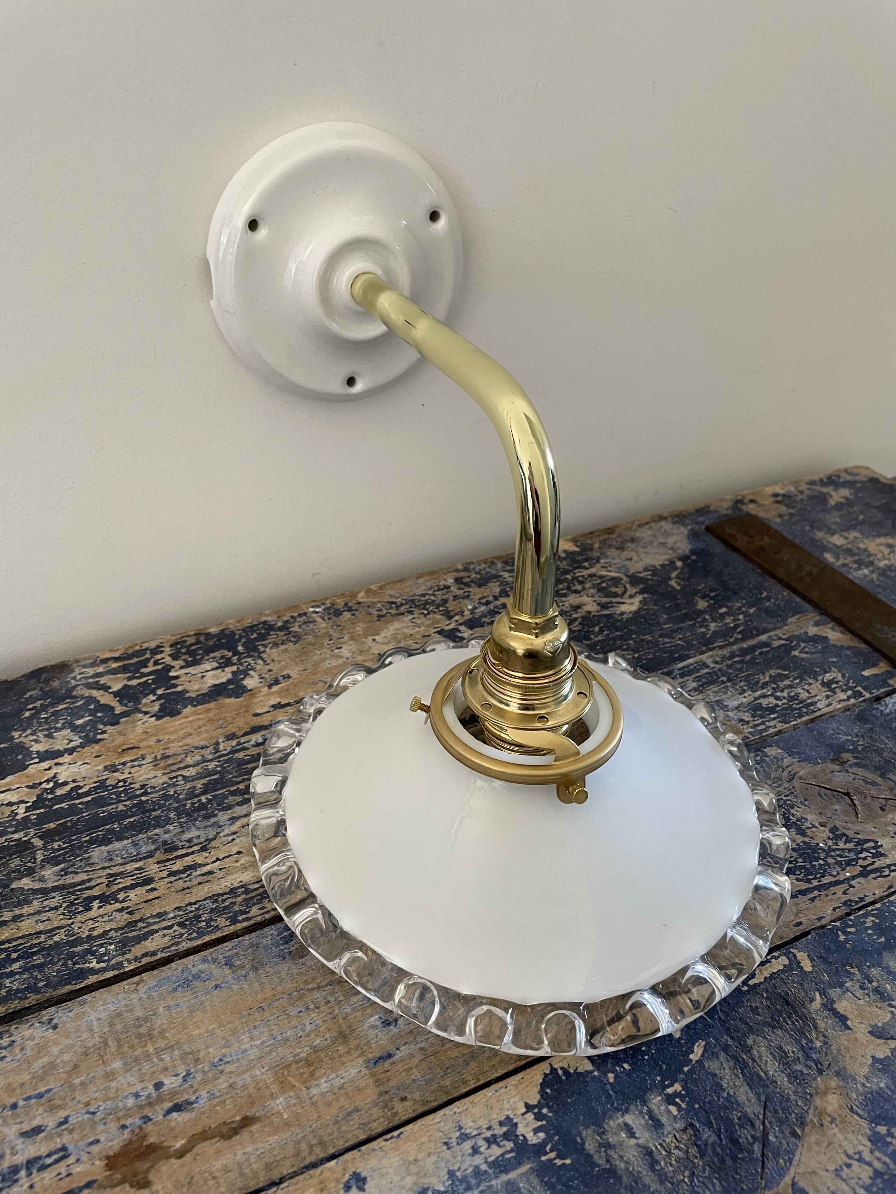 Vintage wall lamp in white opaline electrified to nine