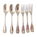 Silver-stamped cropped cut-outs with shell pattern
