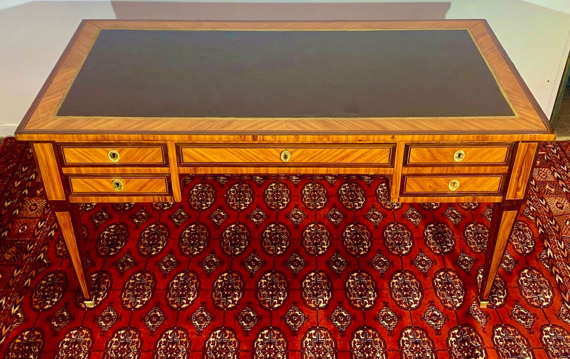 Louis XVI style desk, rosewood and violet wood