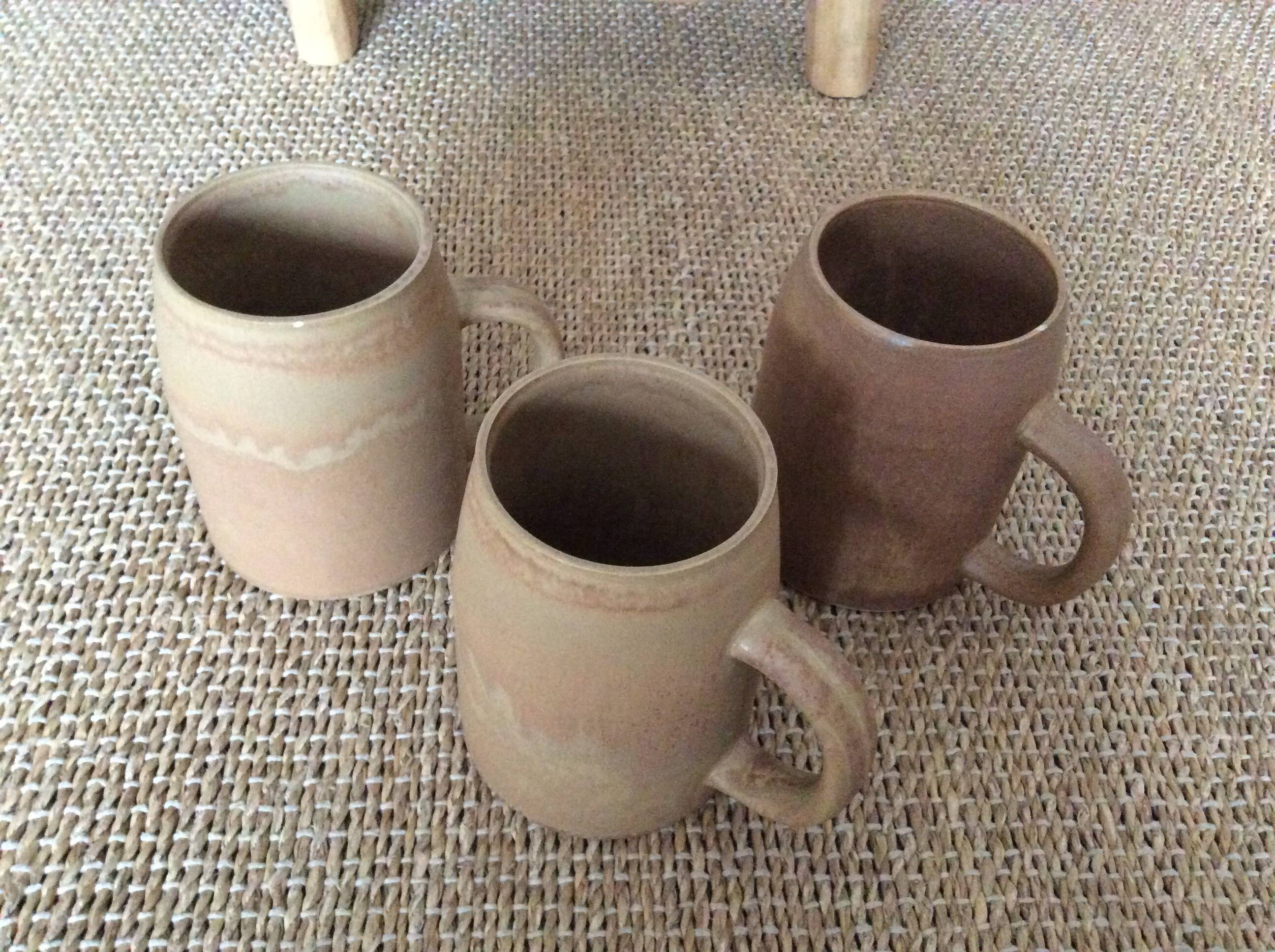 3 stoneware mugs