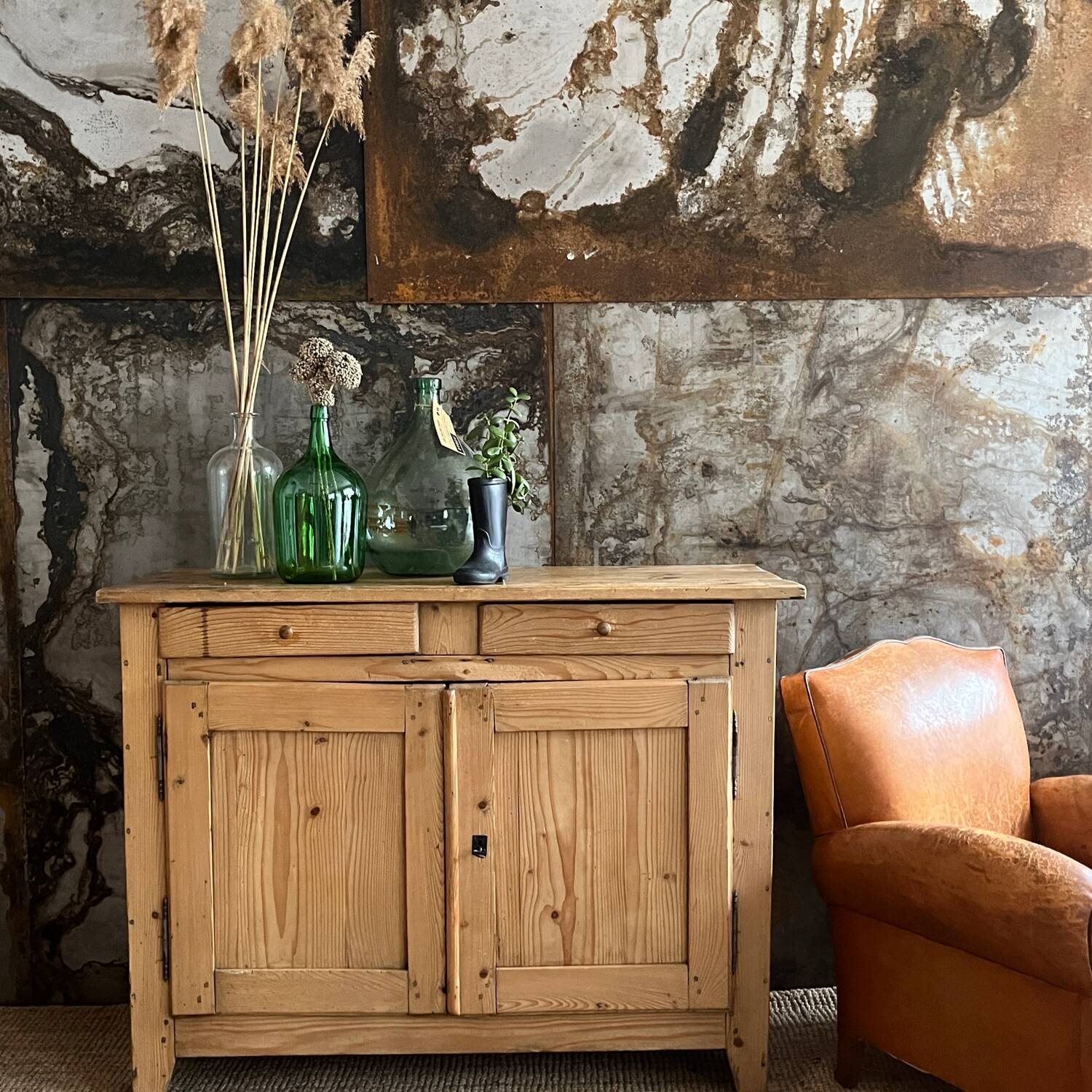 Parisian raw wood buffet