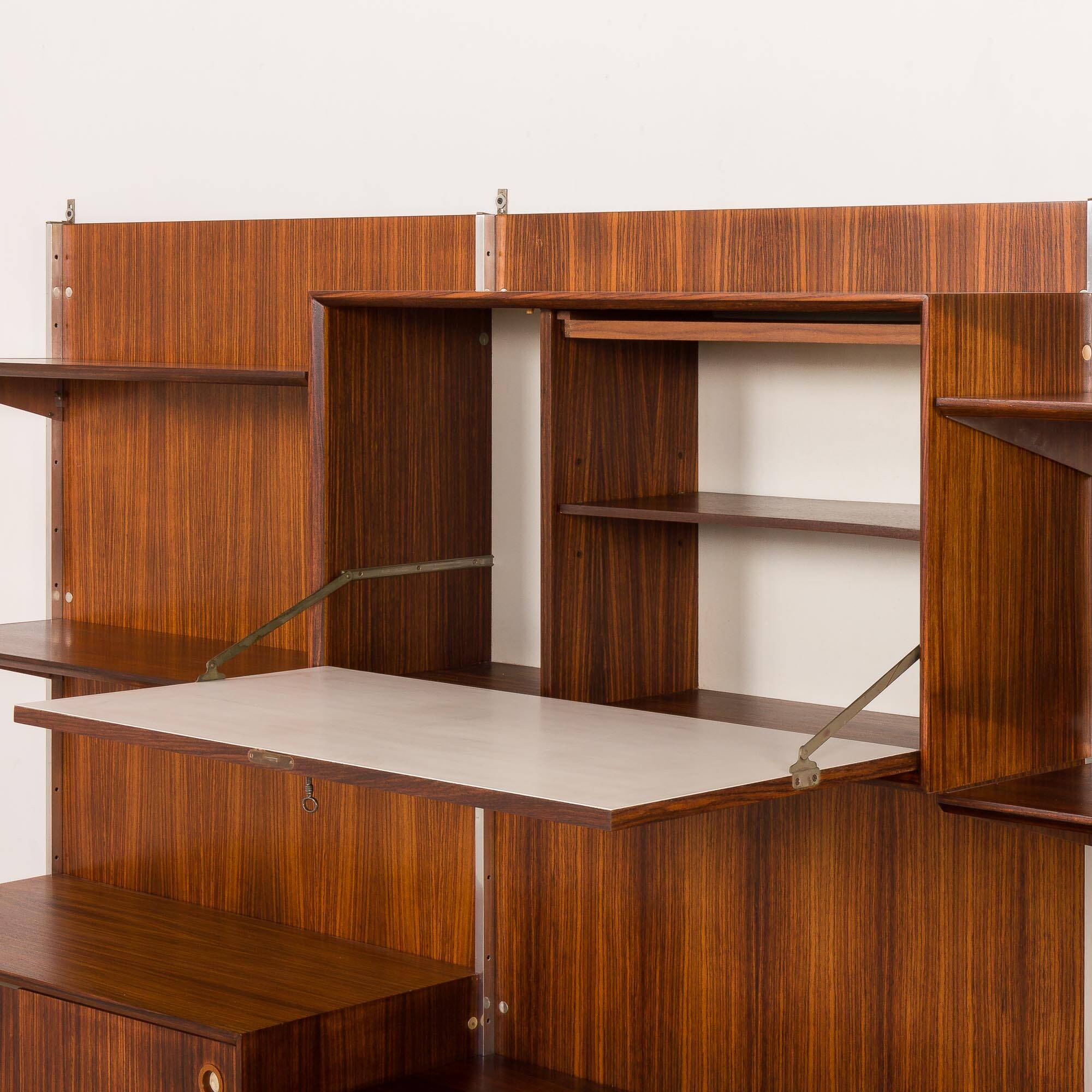 Italian mid century wall unit George Coslin for 3V Arredamenti, 1960s