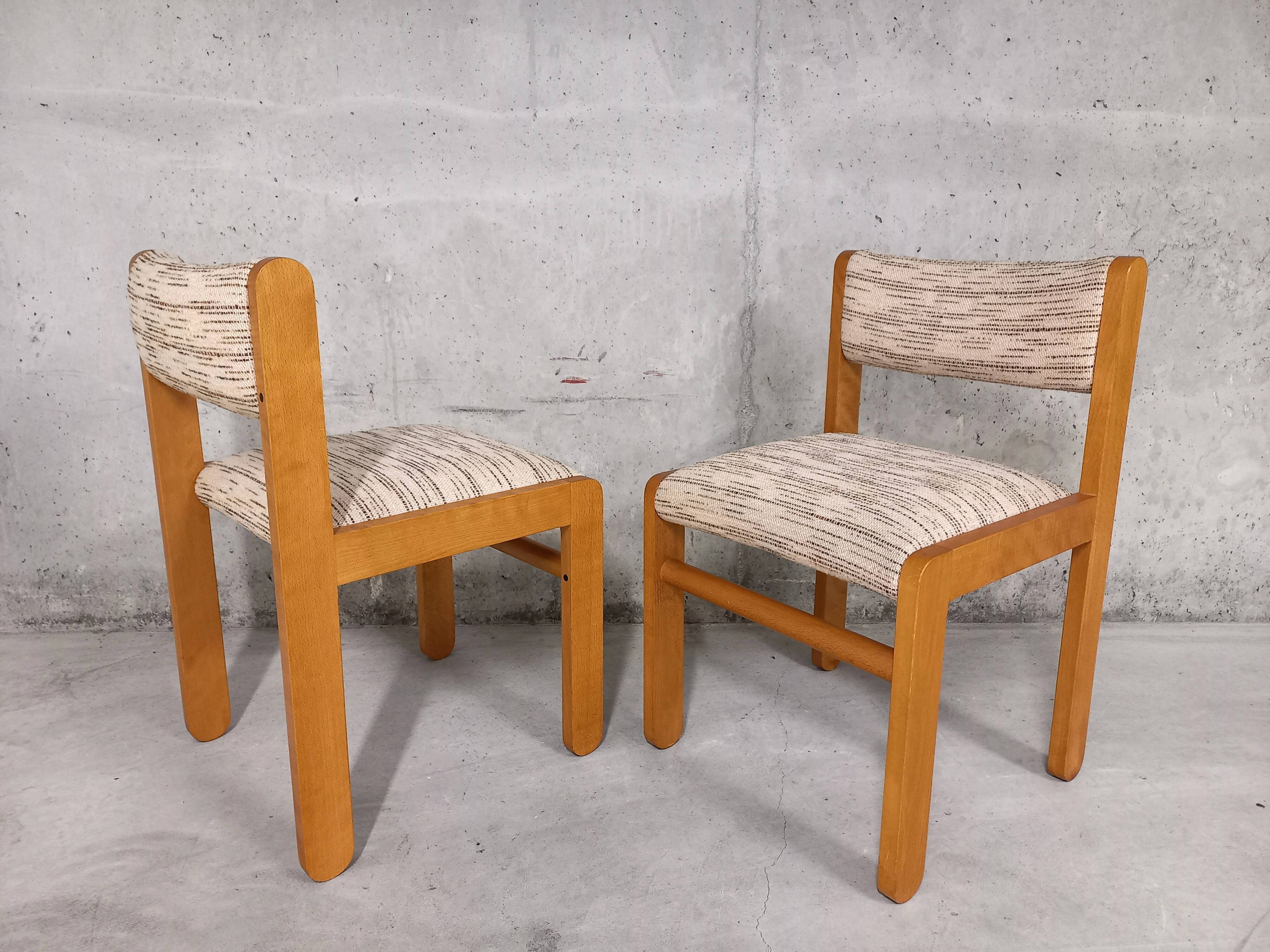 Suite de 2 chaises vintage Baumann en bois et tissu de laine années 70