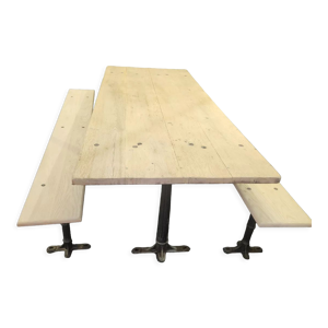 Ensemble table et bancs - fonte bois