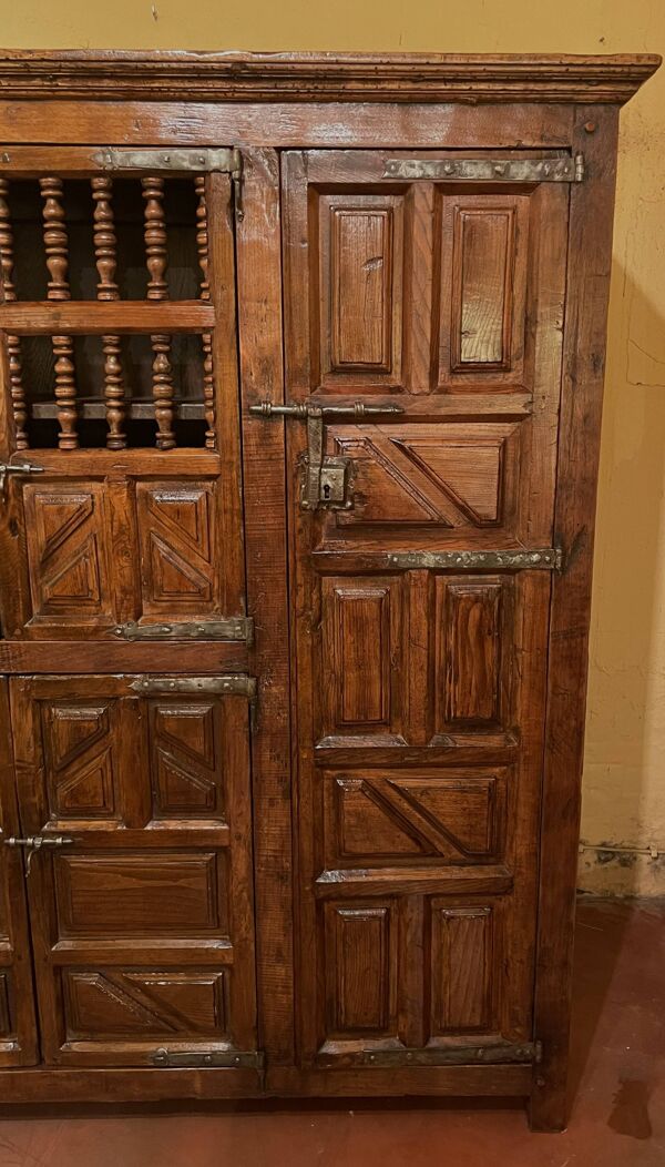 grand meuble 6 portes renaissance espagnole en chêne - 17° siècle