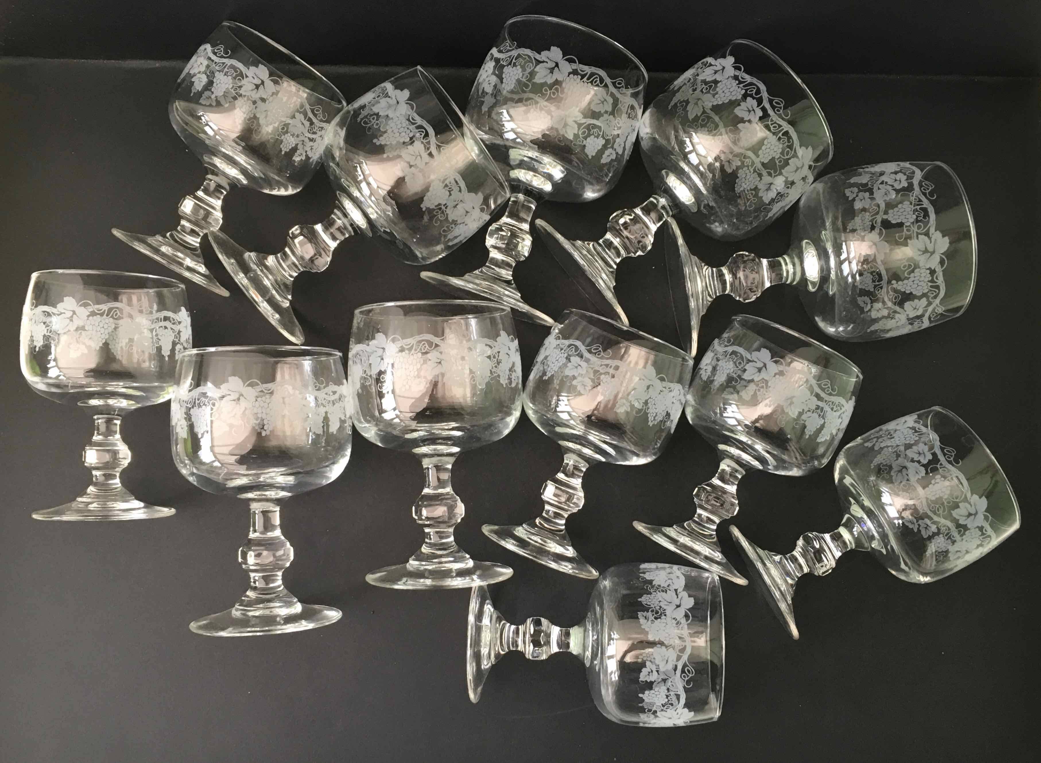 Set 12 verres d’Alsace cristal gravé vin et apéritif