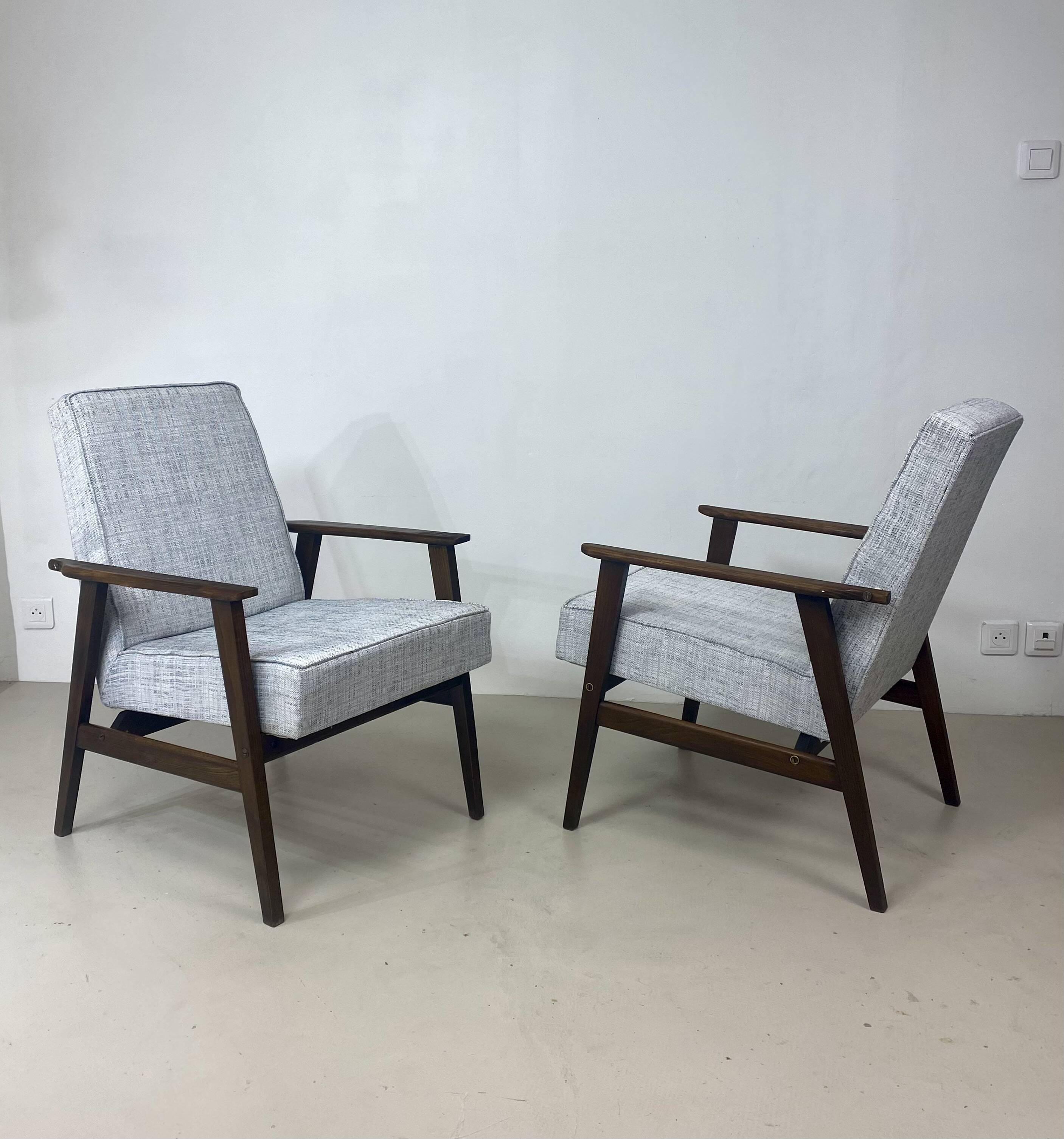 Pair of Henryk Lis 300-190 armchairs, 1970s, heathered grey-blue fabric. Ref: