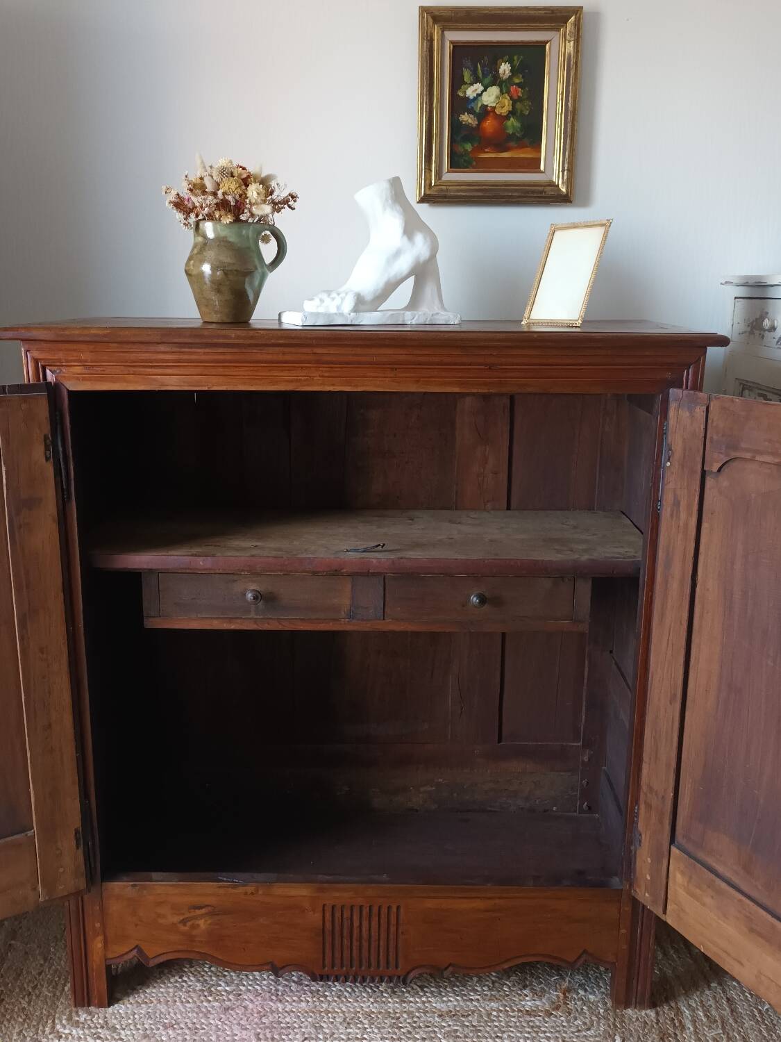 High walnut sideboard, early 20th century