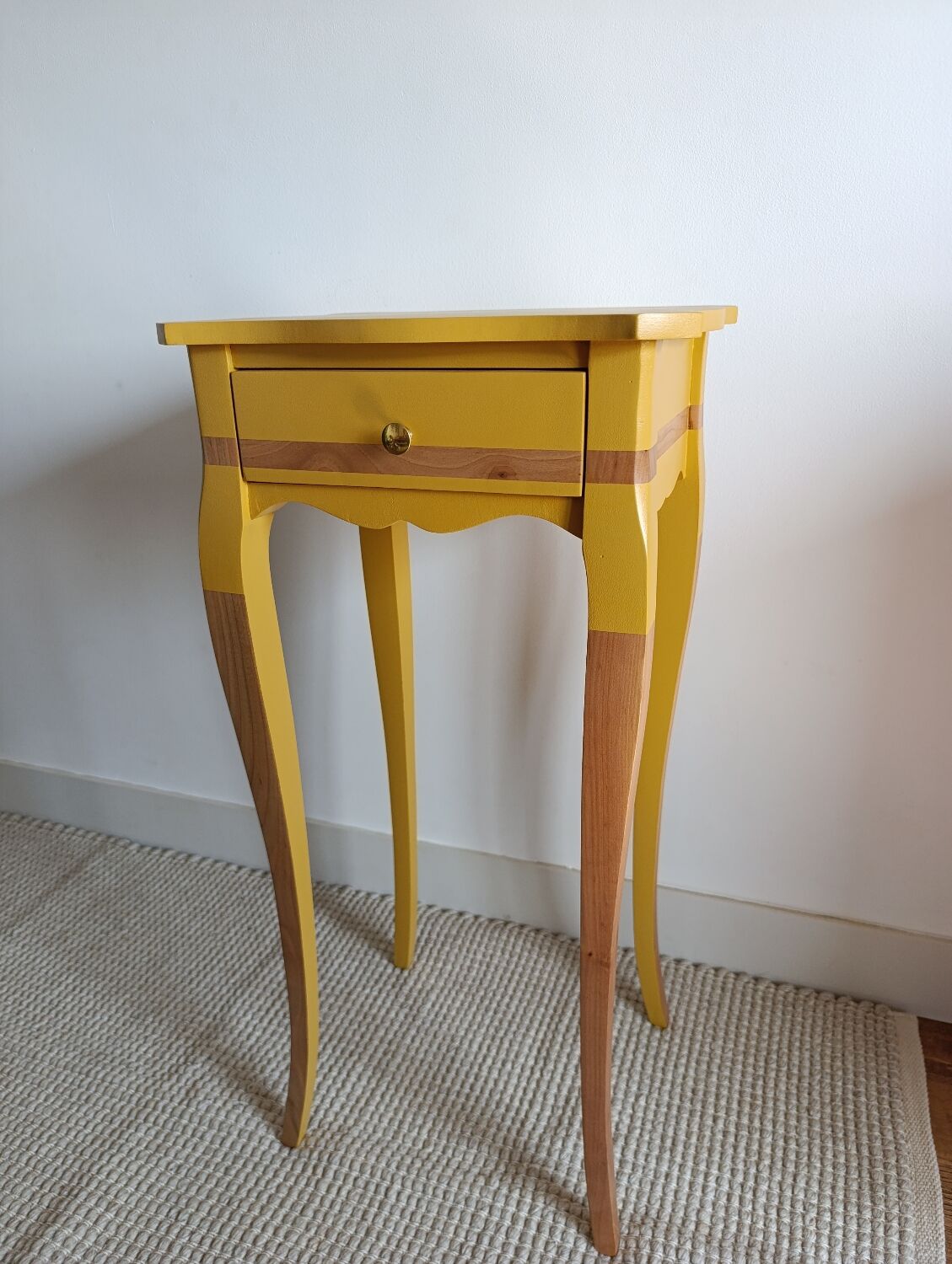 Antique gueridon