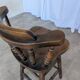 Chaise de bar en bois sculpté vintage : tabouret haut de ferme des années 1970