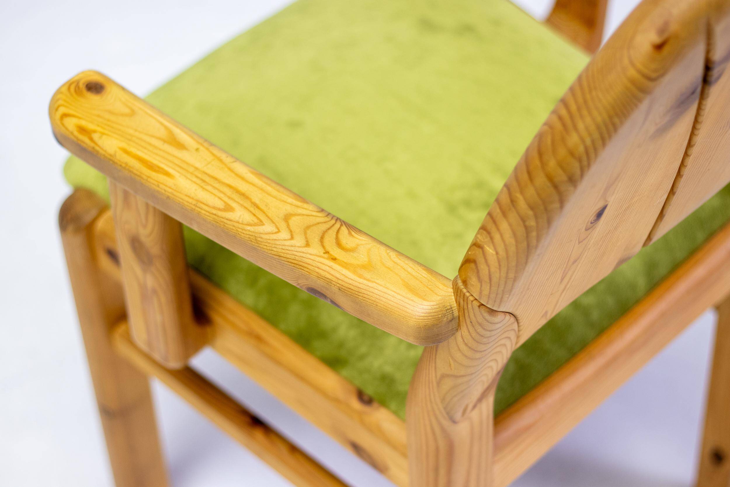The Modern Scandinavian Oregon Pine Mid-Modern Dining Set - 4 Accent Chairs and 2 Armchairs