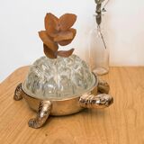 Ancient vintage turtle flower ingel