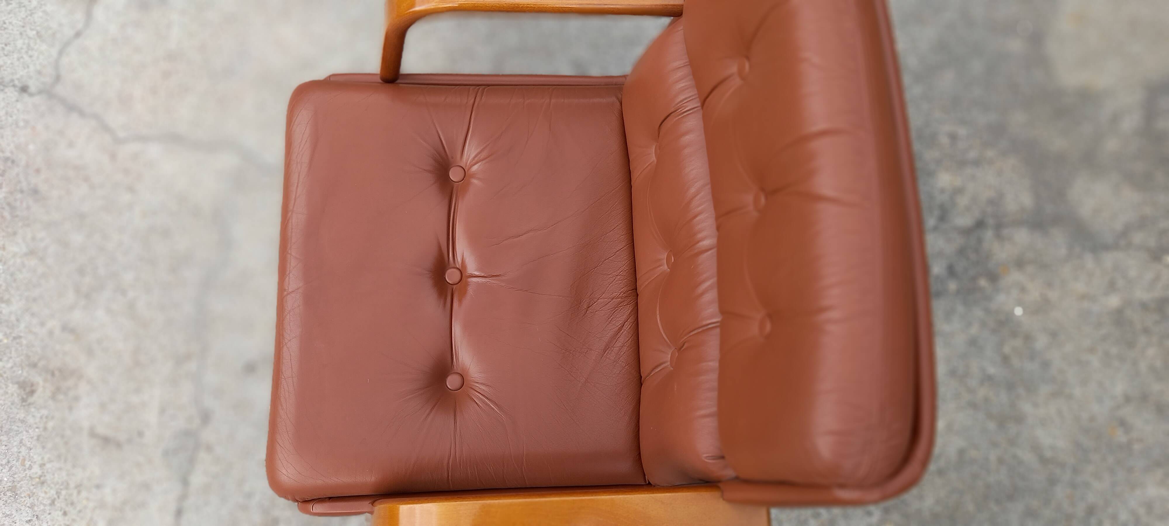 Co fe mo vintage office chair