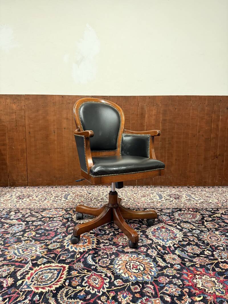 Classic Italian Office Chair